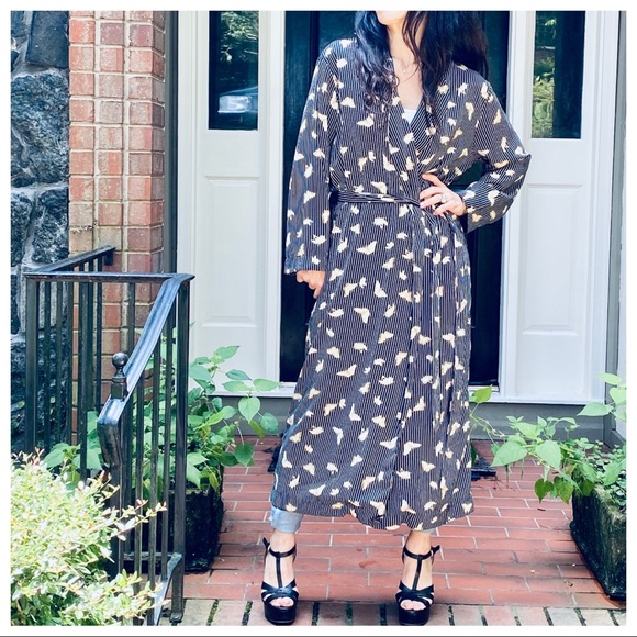 #04 BEAUTIFUL LONG BELTED KIMONO - Picture 6 of 9